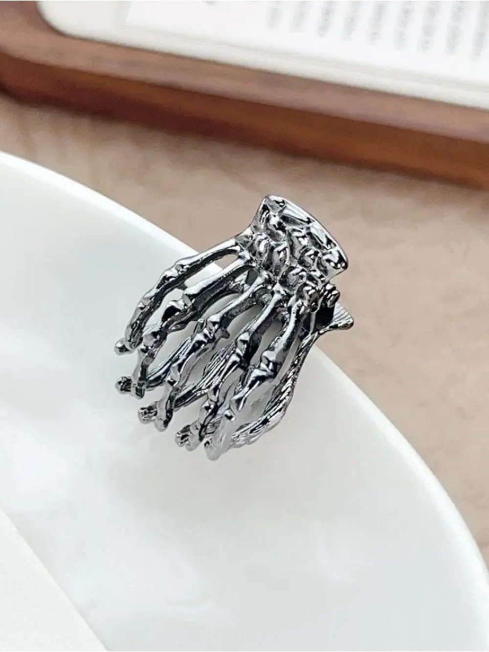 Mini Skeleton 💀 Hand Metal Hair clips-set of 2 - Picture 2 of 4